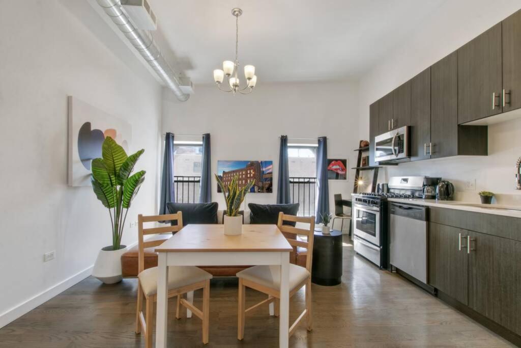 West Loop 1br With In-unit Laundry - 301 Chicago