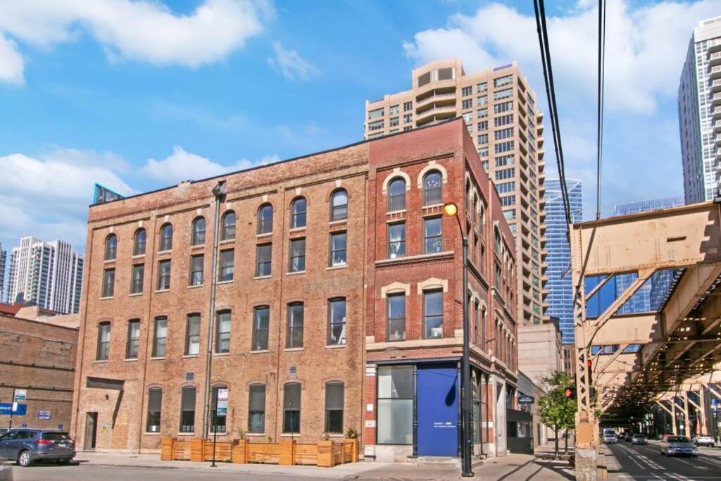 Apartment West Loop 1br With In-unit Laundry - 301 *