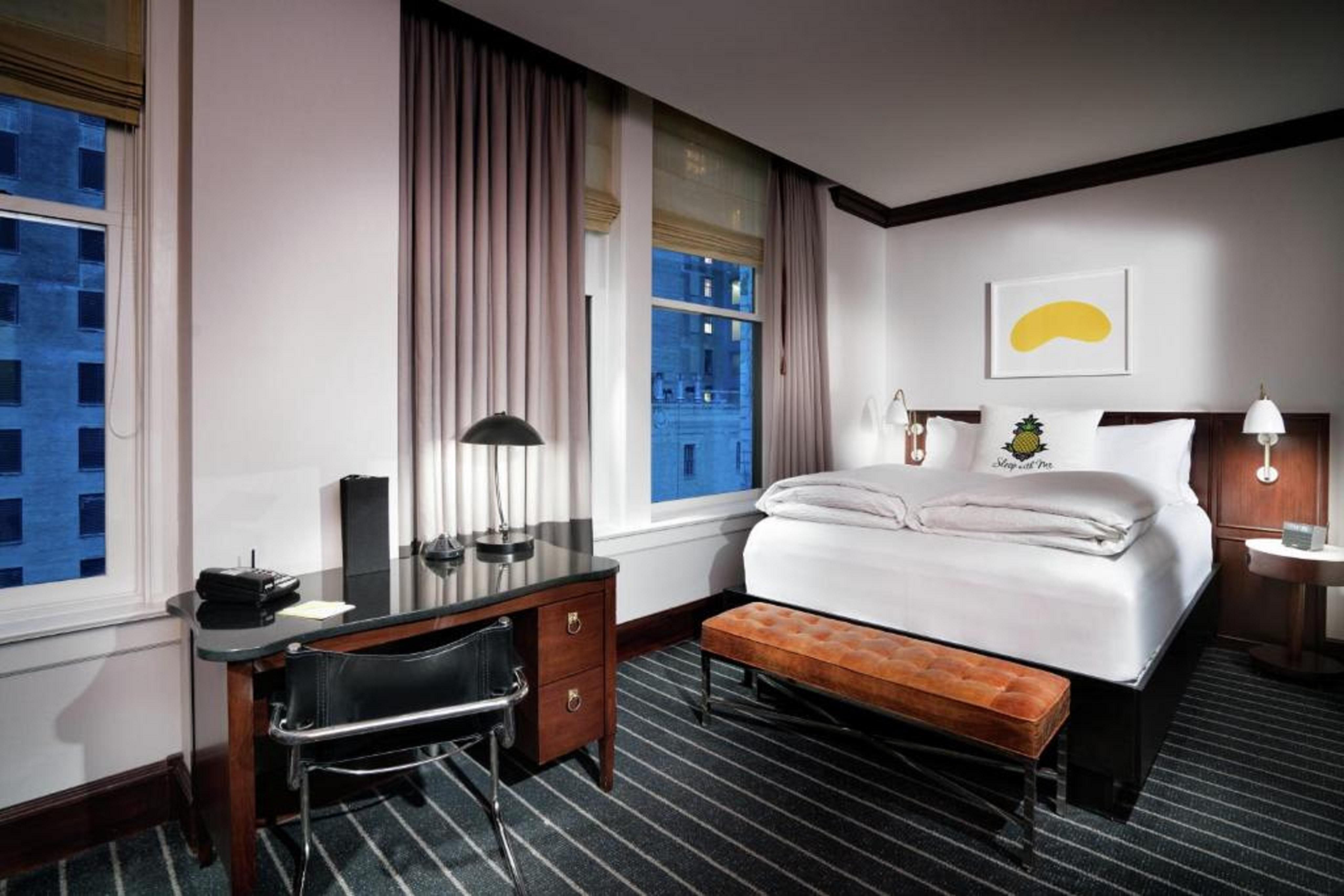 Staypineapple, An Iconic Hotel, The Loop Hotel Chicago