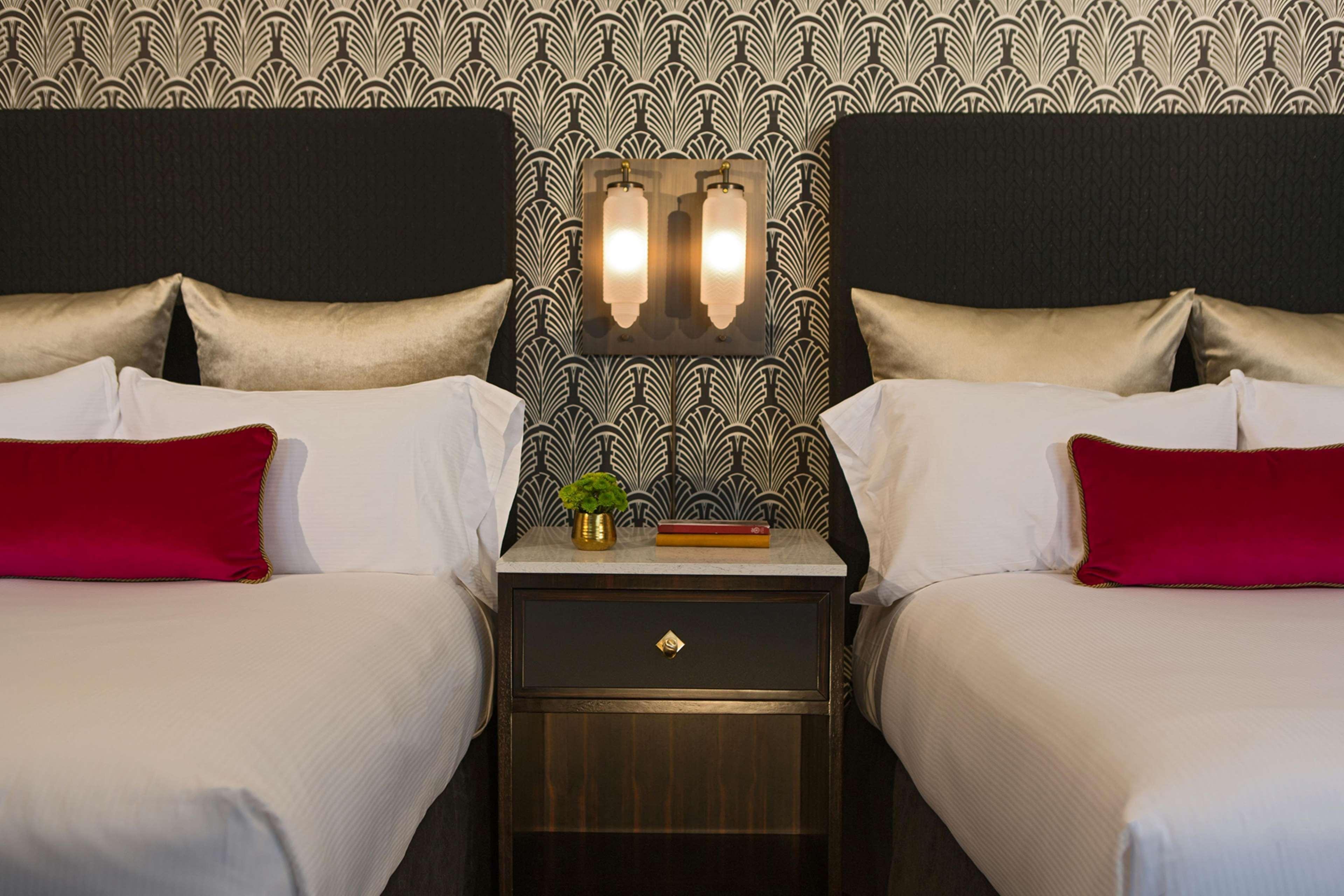 The Allegro Royal Sonesta Loop Hotel 4*