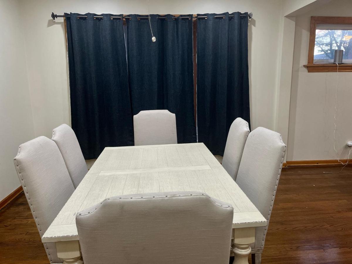 Apartment Relaxing Entire Roseland Neighborhood Unit *