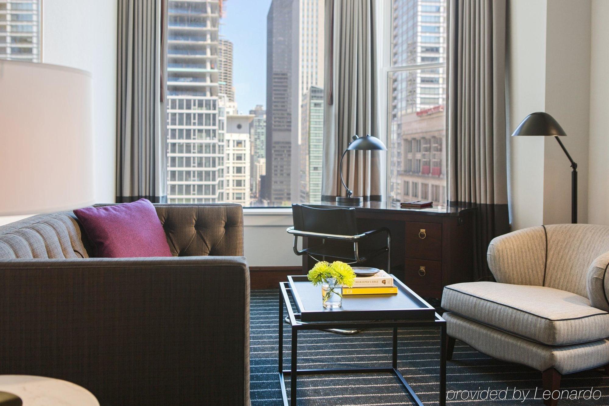 Staypineapple, An Iconic Hotel, The Loop 4* Chicago