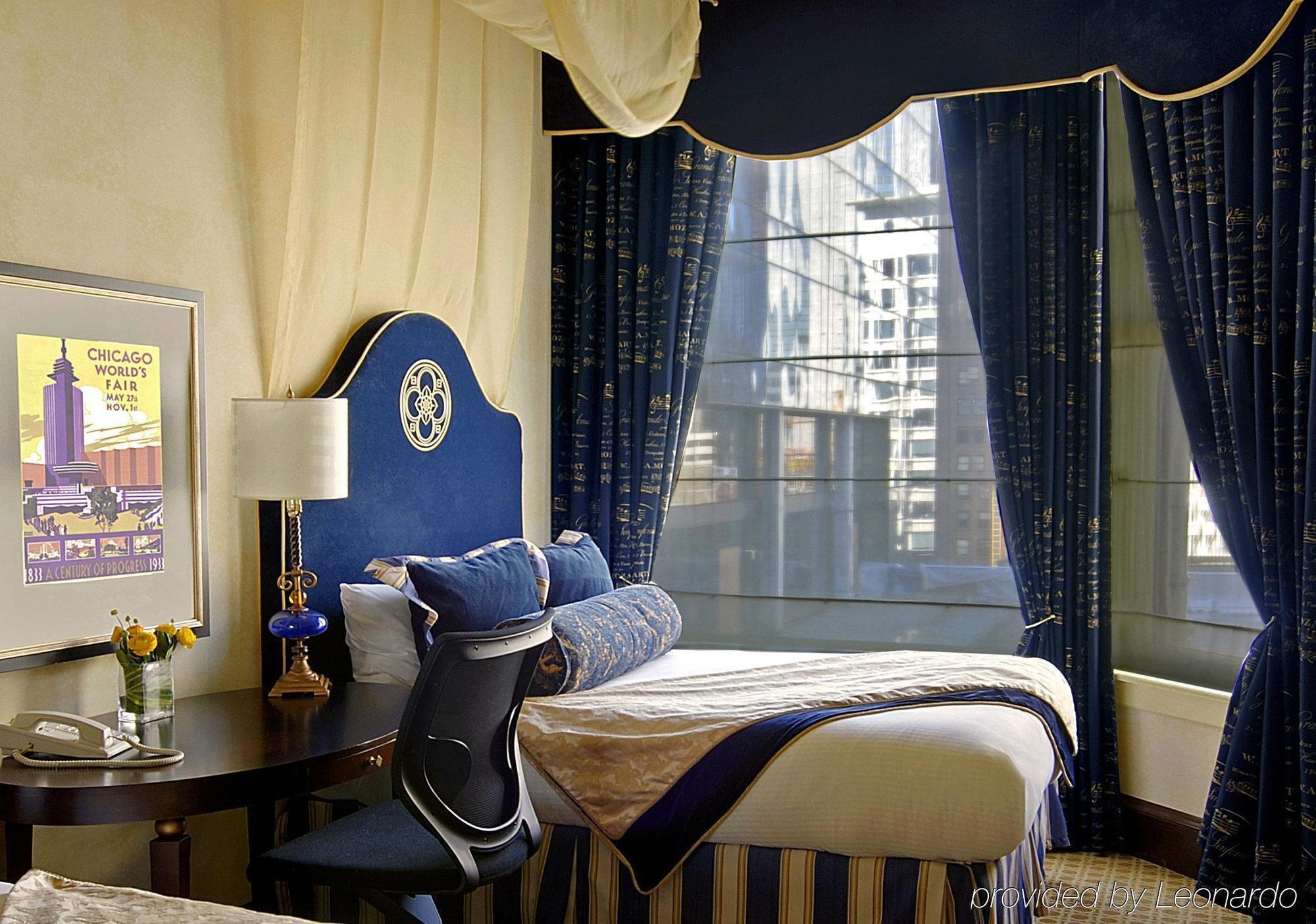 Staypineapple, An Iconic Hotel, The Loop 4* Chicago