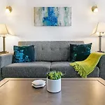 Your 1Br Homey Haven In Vibrant Chicago - Larchmont 1A-3A