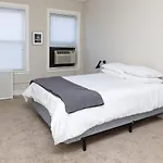 Frontdesk Historic 2 Bedroom Apt By Jackson Park