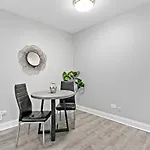 Convenient Location & Cozy Studio Apartment - Oakdale Rep