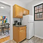 Well-Furnished 1Br Apt In Popular Spot - Belmont J3