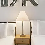 Well-Furnished 1Br Apt In Popular Spot - Belmont J3