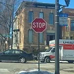 Emalux Condo Near Downtown,Bus,Train,Hospitals,United-Center,Fulton Market