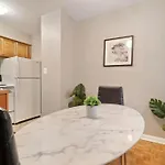 Fully Furnished Studio Apt In Lakeview - Oakdale 206