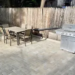 Lincoln Park Apartment With Backyard!
