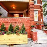 Modern Vintage 2Br Walkable To Dining & Lakefront