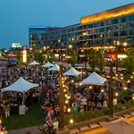 Live The Dream In Wrigleyville\'S 3Br Gem