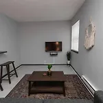 Discover North Side Chicago From Modern Studio Apt