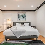 4Bedroom Gold Coast Duplex With Jacuzzi In The Bedroom And Optional Valet Parking