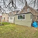 Chicago Home With Spacious Yard 14 Mi To Dtwn