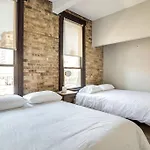 Beautifully Remodeled Second Floor Flat In River North - 2N
