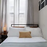 Flexhome Ukrainian Village 2Br D1