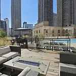 River N 1Br W Gym Pool Nr Oak St Beach Chi-270