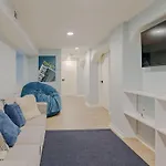 Prime Location In Lakeview Near Wrigleyville