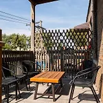 Flexhome Ukrainian Village 2Br D2