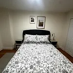 Chic Modern Comfort In Chicago