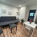 Central 1 Bedroom Apartment Easyparking Laundry