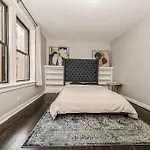 2 Bedroom Apt Near Downtown Chicago And The Lakefront