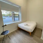 Charming Shared Condo In Prime Chicago Location, 1 Bedroom And 1 Bathroom