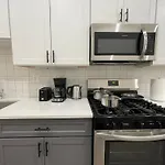 Charming Shared Condo In Prime Chicago Location, 1 Bedroom And 1 Bathroom