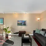Cozy Condo Sleeps 4