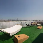 Large 4-Bedroom Upscale Apartment W Rooftop