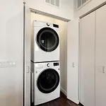 Luxury 2Bd-2Ba View-Gym-Rooftop