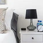 Mccormick Place Lofts By Cloud9