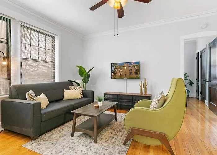 Well-Furnished 1Br Apt In Popular Spot - Belmont J3