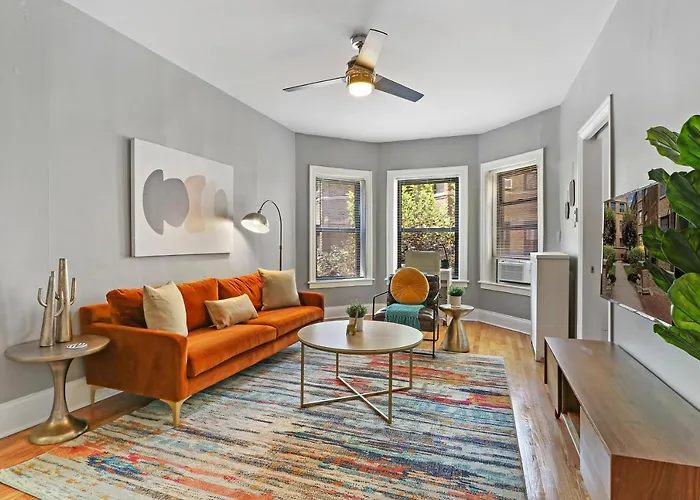 Homey 2Br Unit In Boystown, Steps From Everything - Stratford 2N 3N Rep