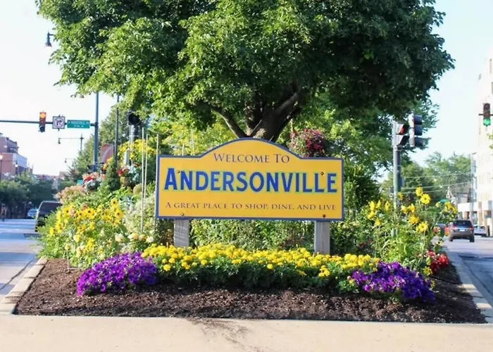 Modern Vintage 2Br Walkable To Dining & Lakefront