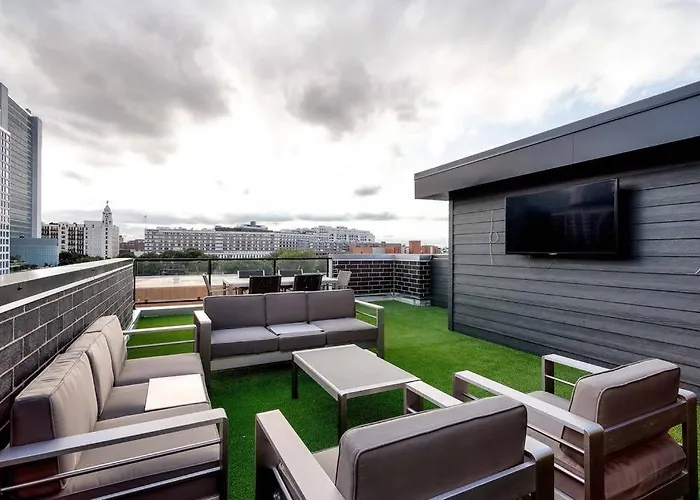 Breathtaking Downtown Penthouse B - Sleeps 11