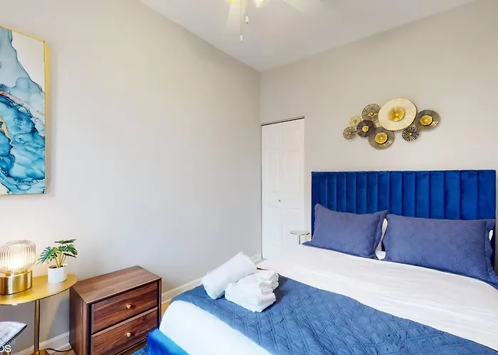The Cozy Quarters - Sleeps 10
