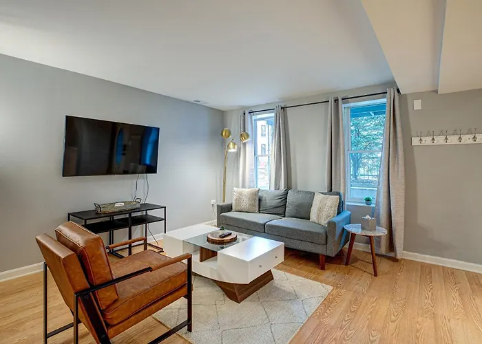 Pet Friendly! Perfect For The Digital Nomad Or Business Traveler Apts