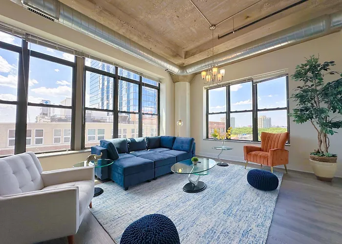 Mccormick Place Luxurious And Spacious 3Br-2Ba In Downtown Chicago With Optional Parking For 10 Guests