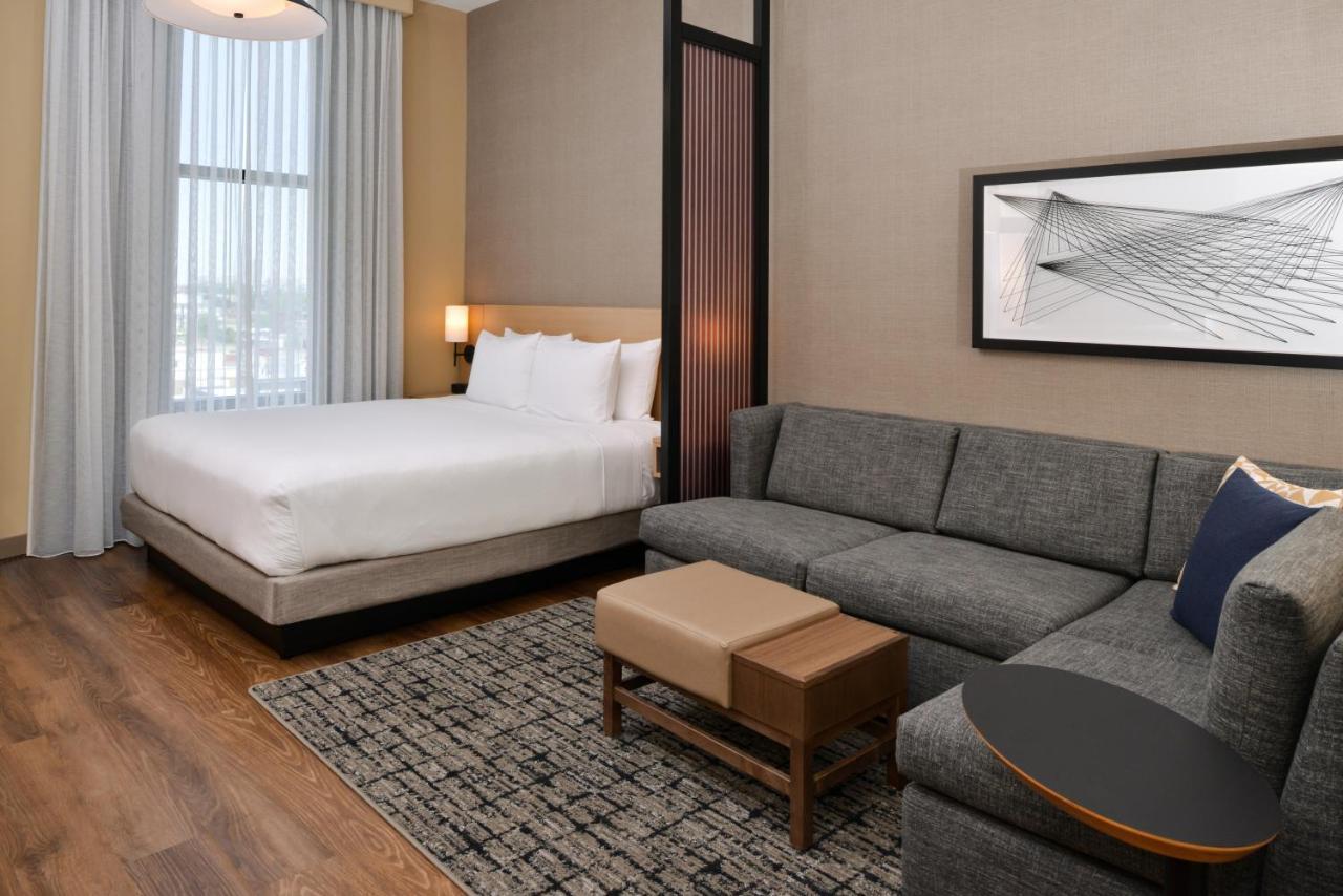 Hyatt Place Wicker Park 3*