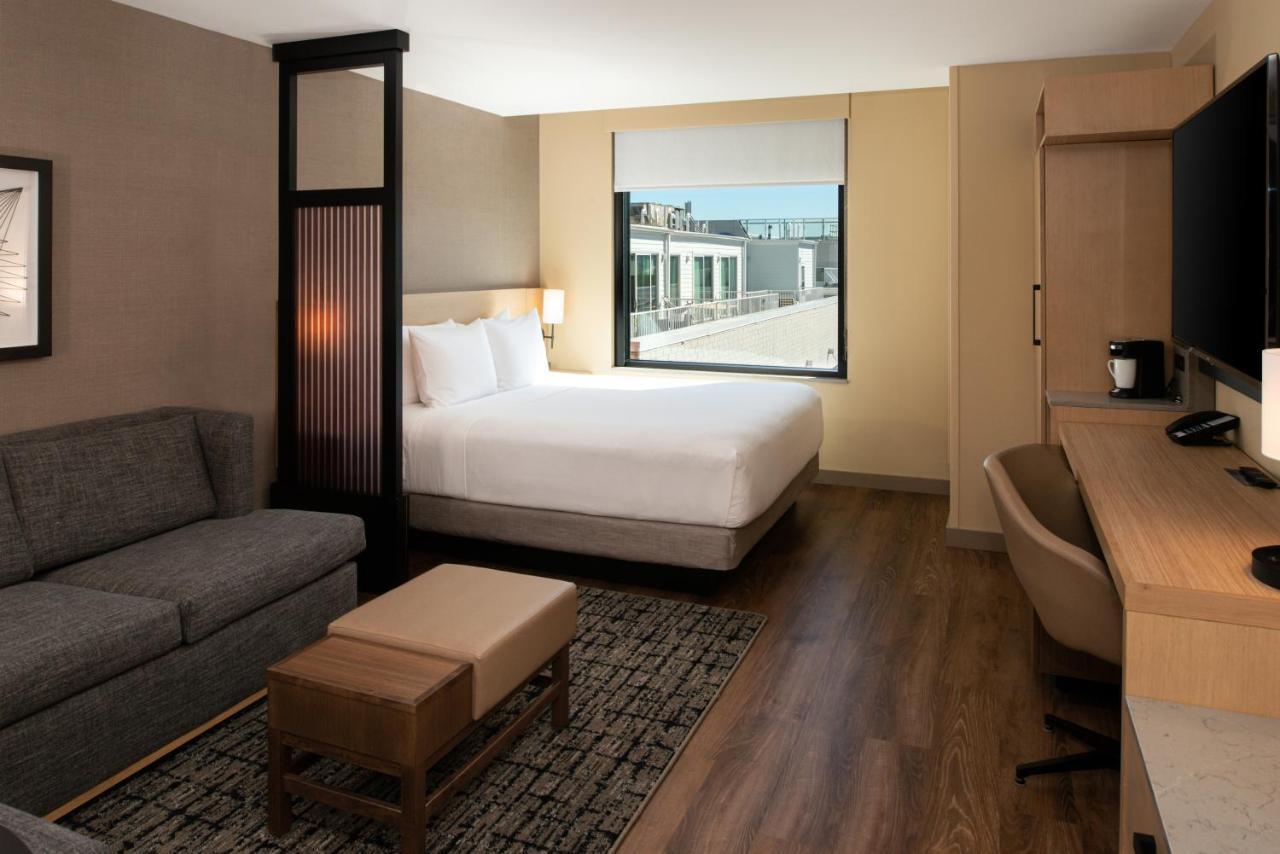 Hyatt Place Wicker Park Hotel 3*