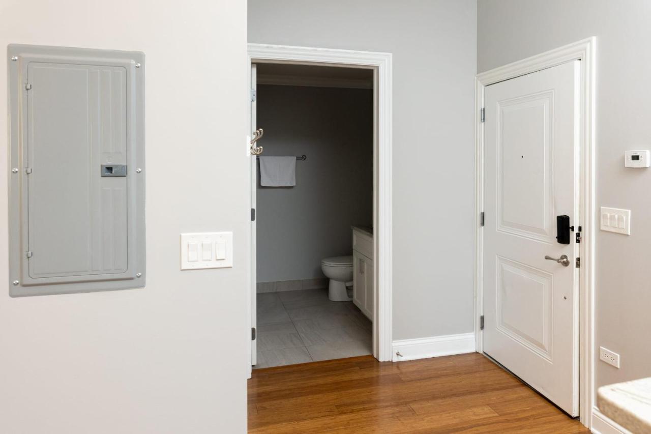 Modern River West 2br With W&d By Zencity Apartment Chicago