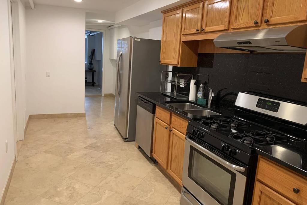 Flat In The Heart Of Downtown Chicago