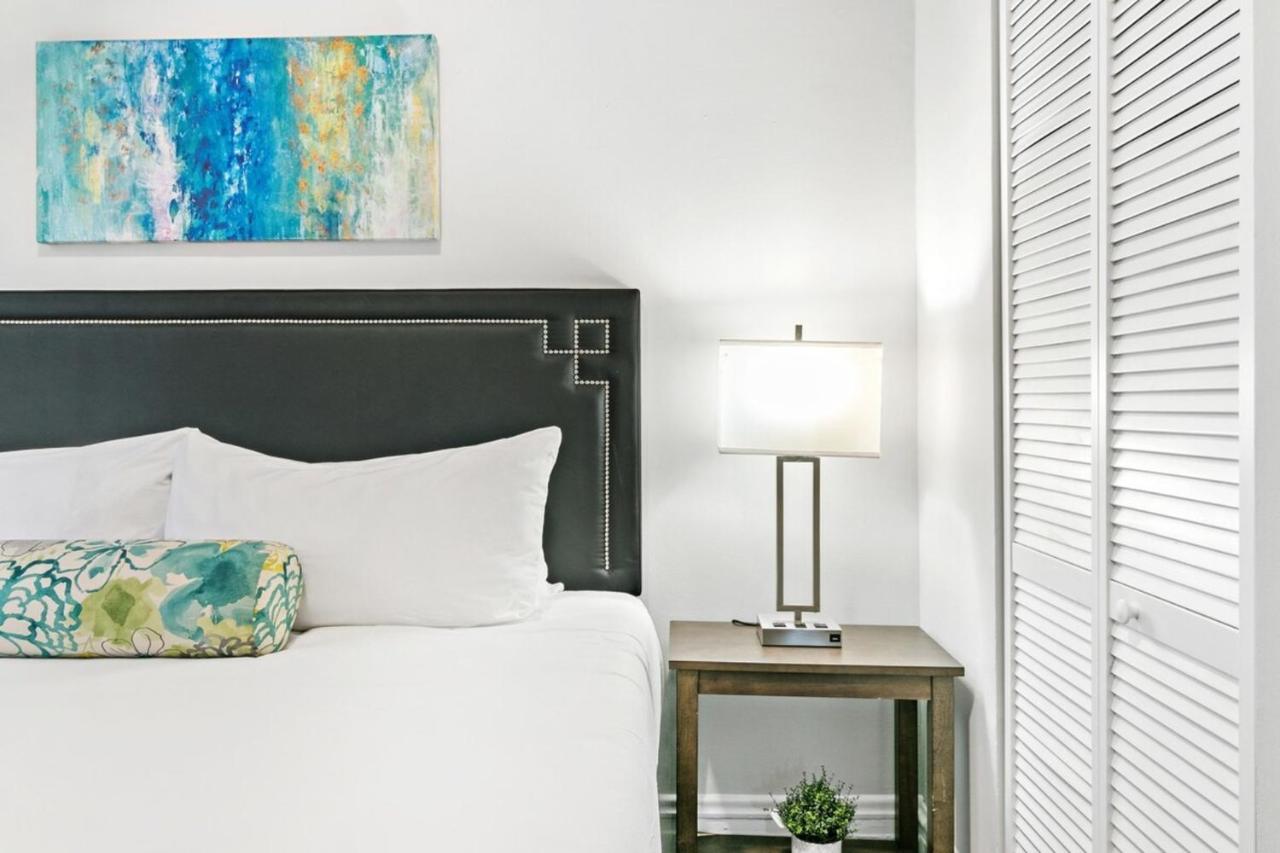 Prime 2br Close To Park & Lakefront - Roscoe Gn Apartment *