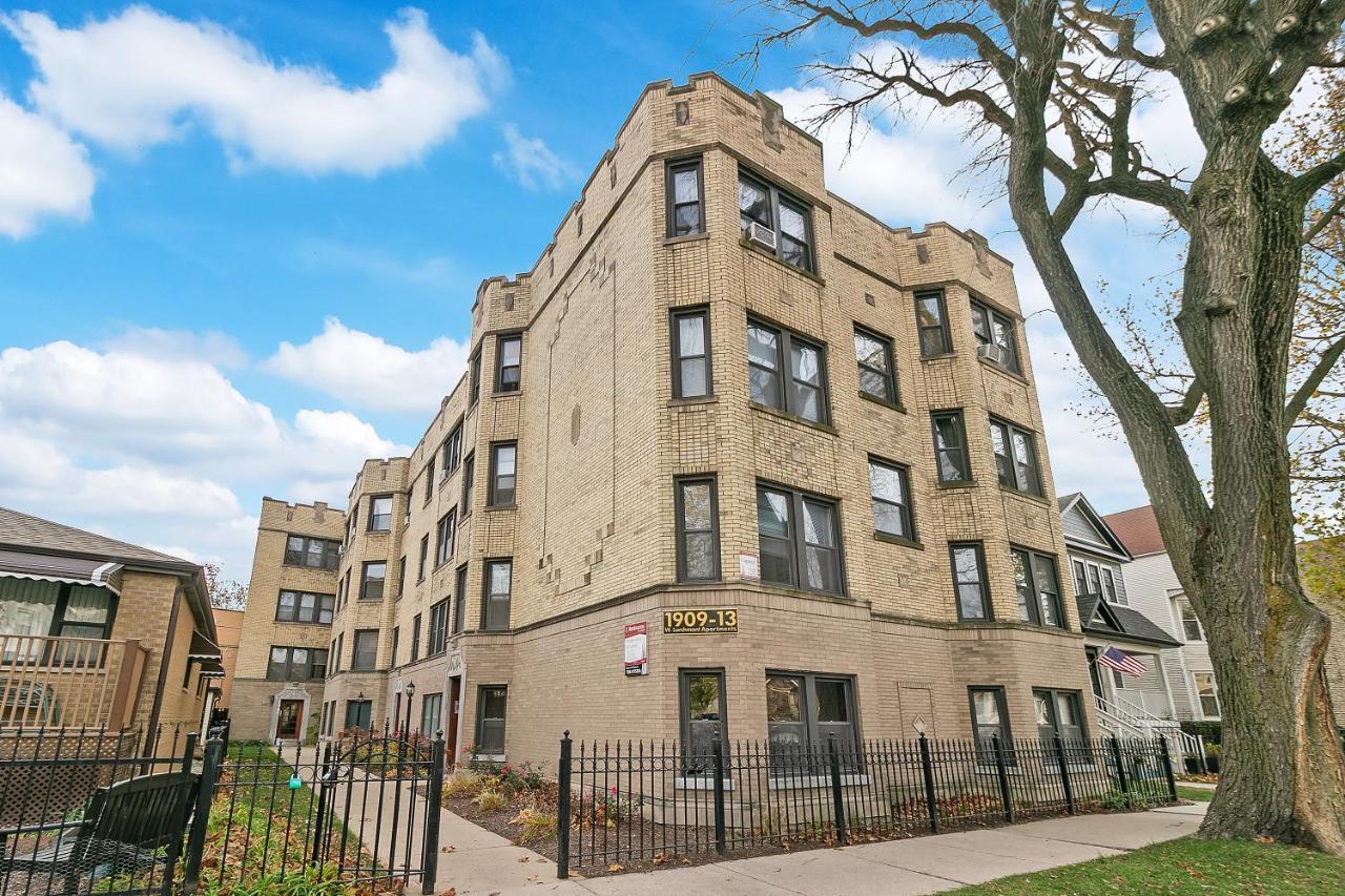 Your 1br Homey Haven In Vibrant - Larchmont 1a-3a *