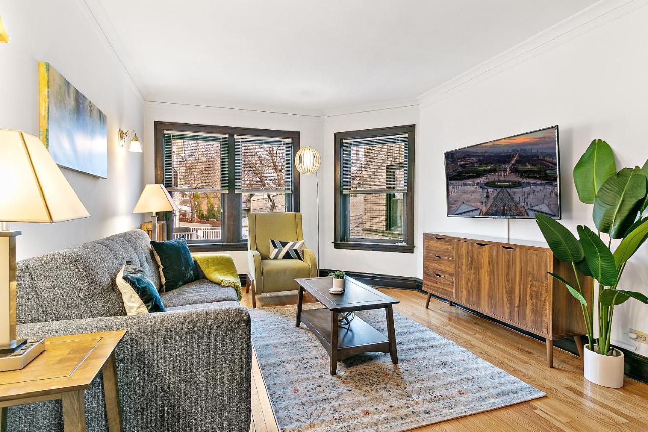 Your 1br Homey Haven In Vibrant - Larchmont 1a-3a *