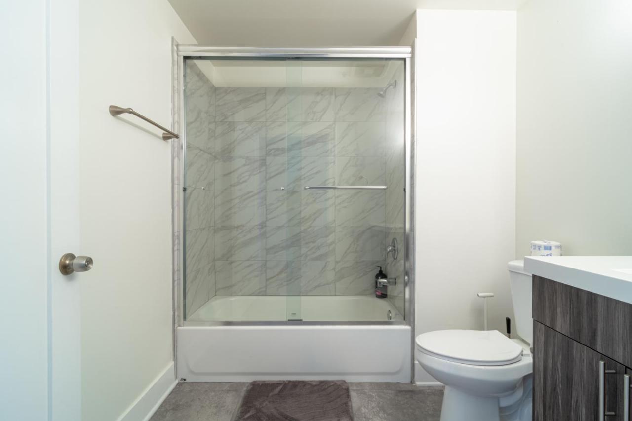 Mccormick Place: Modern Downtown Loft With Optional Parking * Chicago