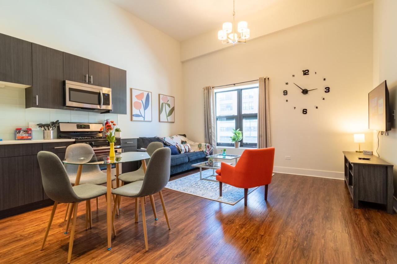 Mccormick Place 420 Friendly 3br-2ba In Downtown With Optional Parking For 8 Guests * Chicago